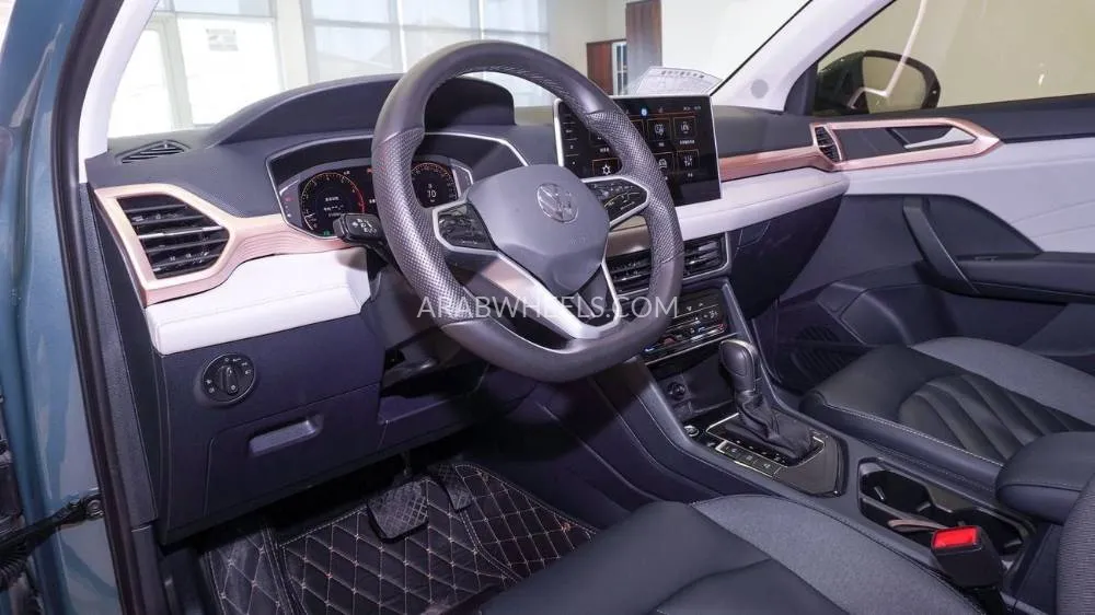 Volkswagen Taos 2023 for Sale in Sharjah Image-5