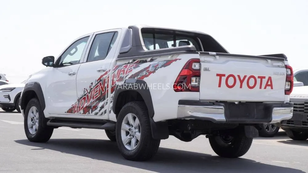 Toyota Hilux 2017 for Sale in Dubai Image-15