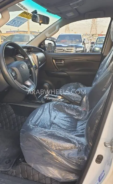 Toyota Fortuner 2023 for Sale in Dubai Image-10