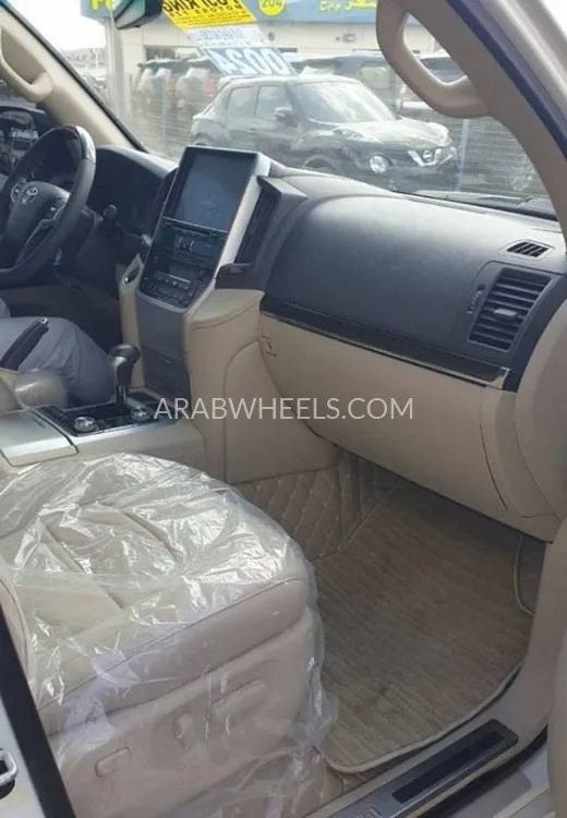 تويوتا لاند كروزر 2021 for Sale in دبي Image-12