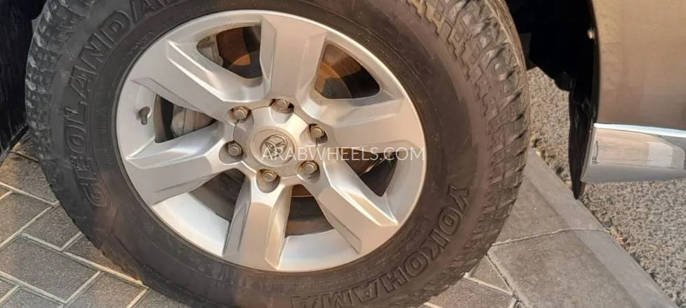 Toyota Land Cruiser Prado 2015 for Sale in Dubai Image-15