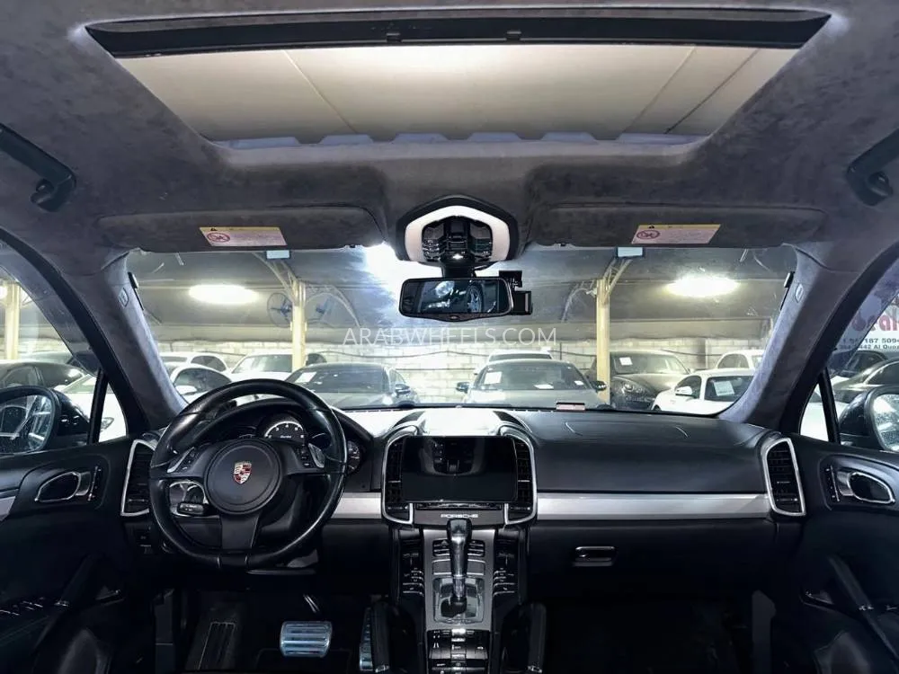 بورشه كايين 2011 for Sale in دبي Image-17