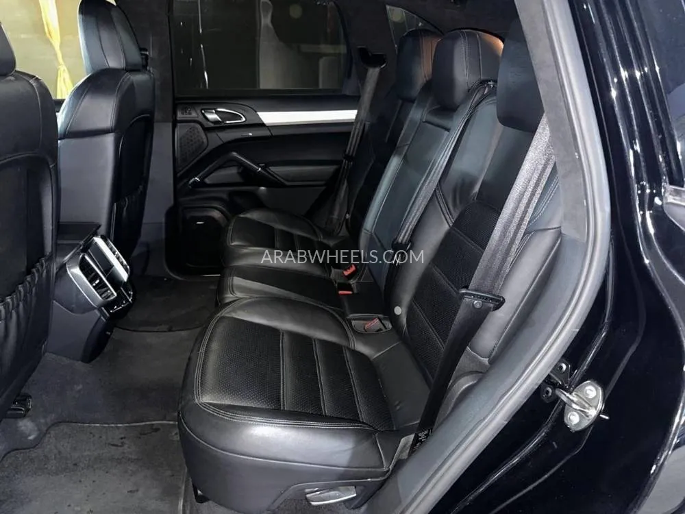 بورشه كايين 2011 for Sale in دبي Image-19