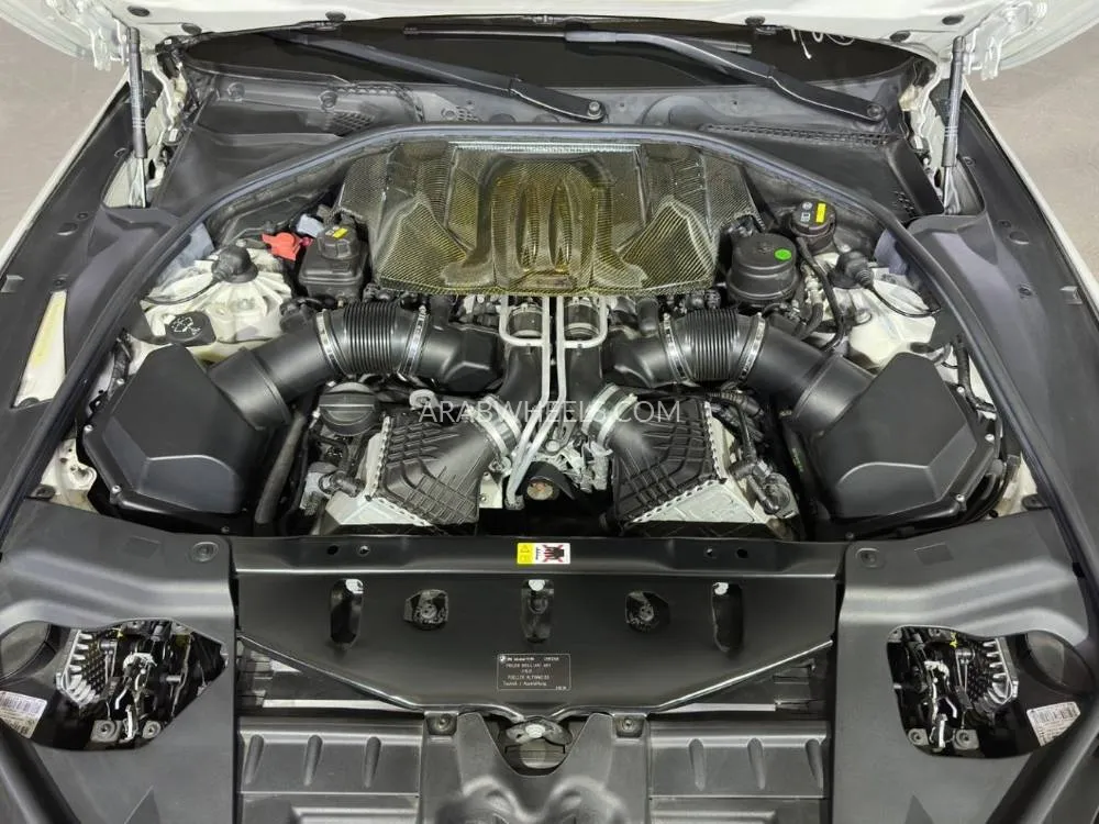 بي إم دبليو الفئة السادسة 2016 for Sale in دبي Image-10