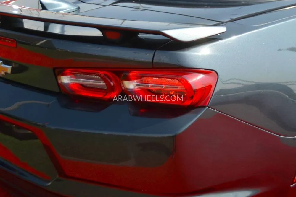 شيفروليه كامارو 2020 for Sale in الشارقة Image-10