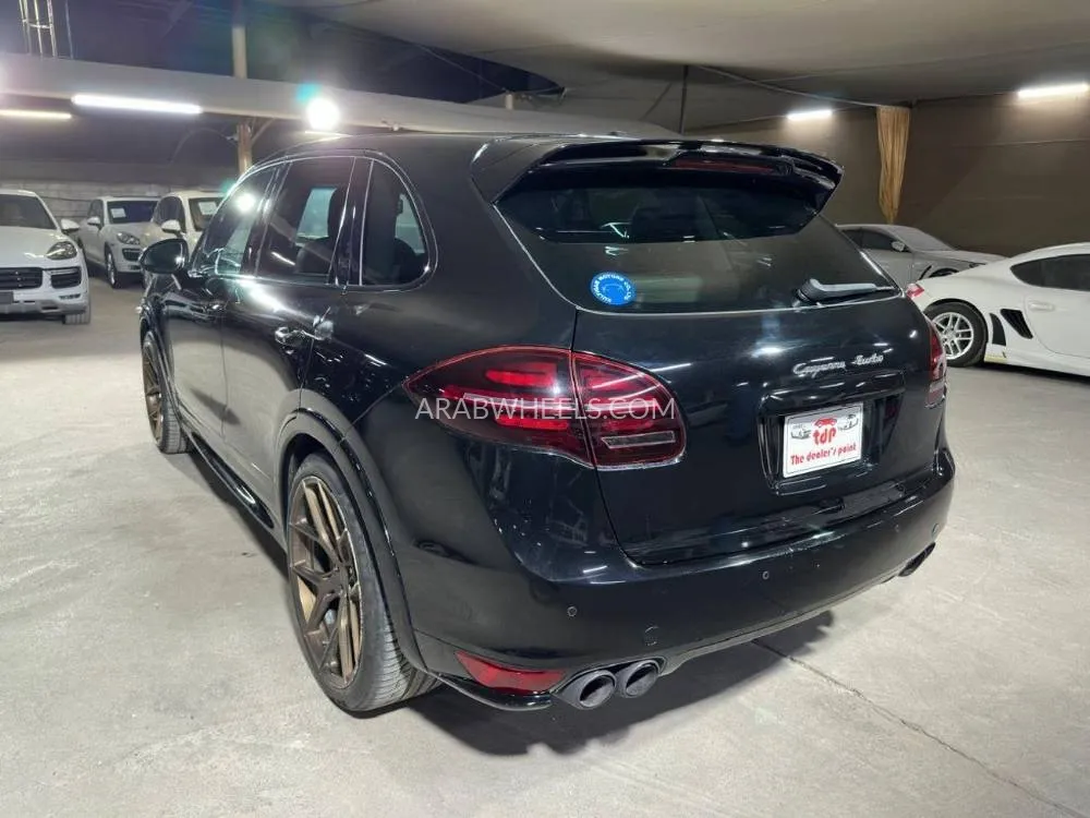 Porsche Cayenne 2012 for Sale in Dubai Image-4