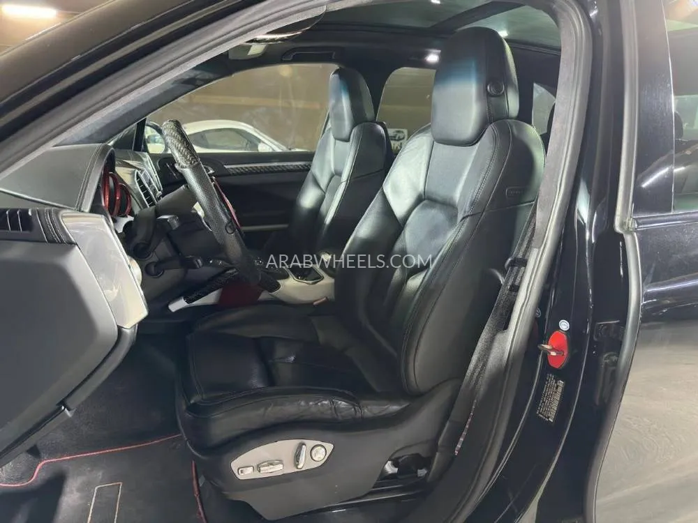 Porsche Cayenne 2012 for Sale in Dubai Image-17