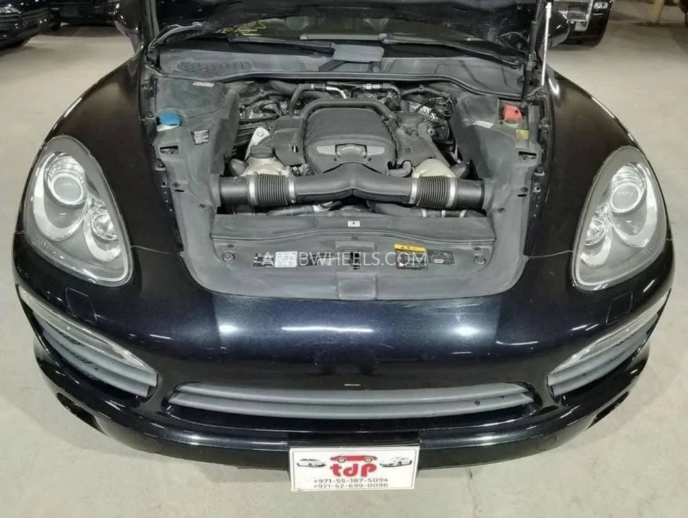 Porsche Cayenne 2012 for Sale in Dubai Image-10