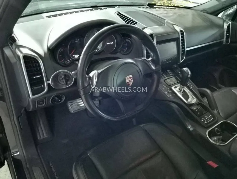 Porsche Cayenne 2012 for Sale in Dubai Image-13
