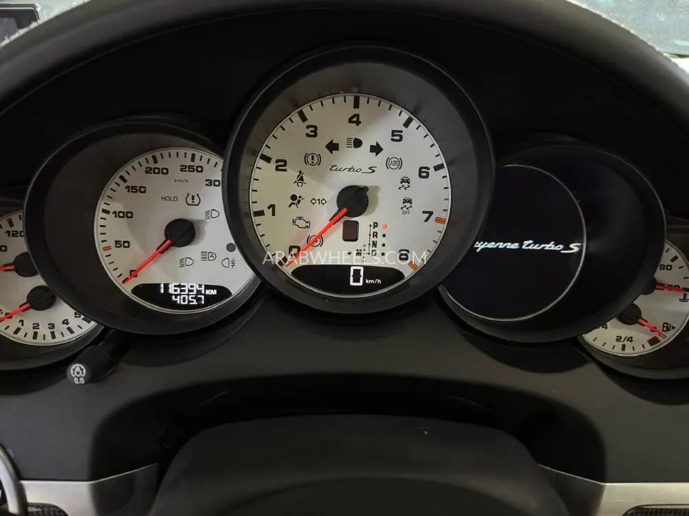 Porsche Cayenne 2016 for Sale in Dubai Image-15