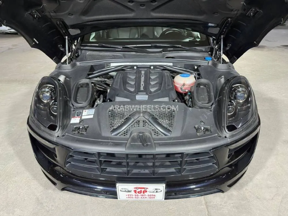 Porsche Macan 2017 for Sale in Dubai Image-10