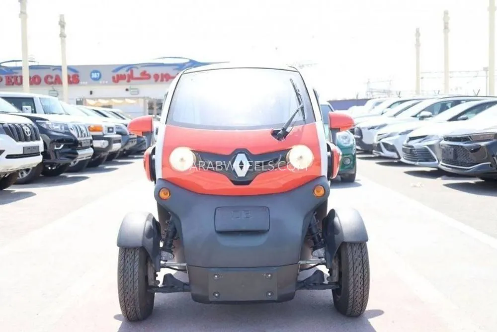 Renault Twizy 2017 for Sale in Dubai Image-2