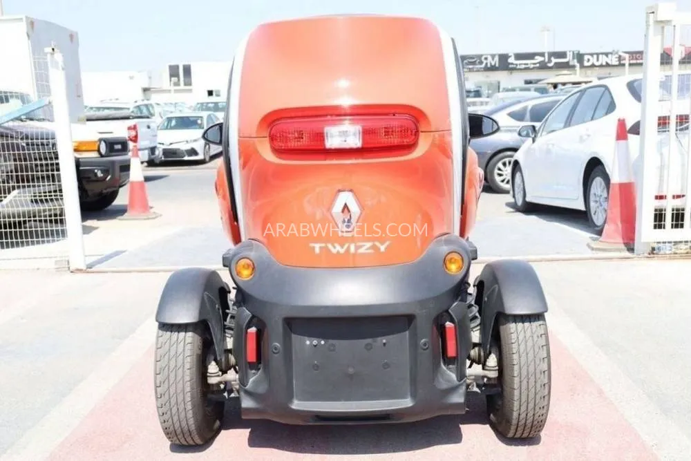 Renault Twizy 2017 for Sale in Dubai Image-3