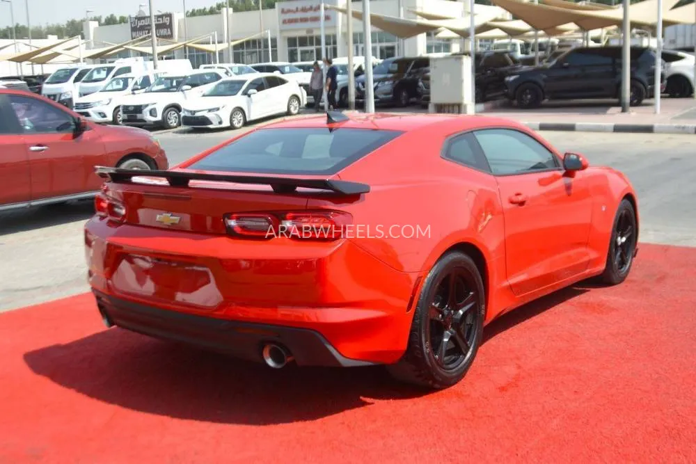 Chevrolet Camaro 2024 for Sale in Sharjah Image-5