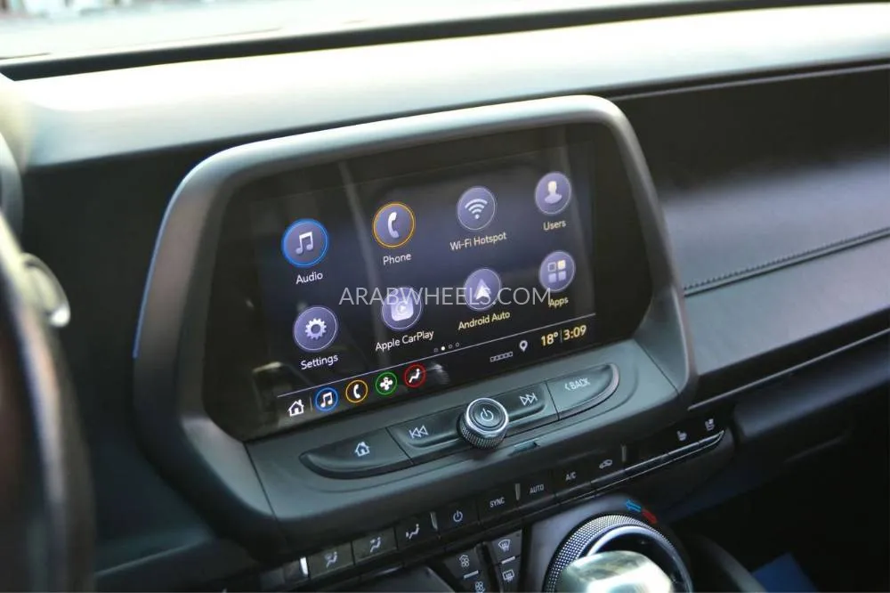 Chevrolet Camaro 2019 for Sale in Sharjah Image-15