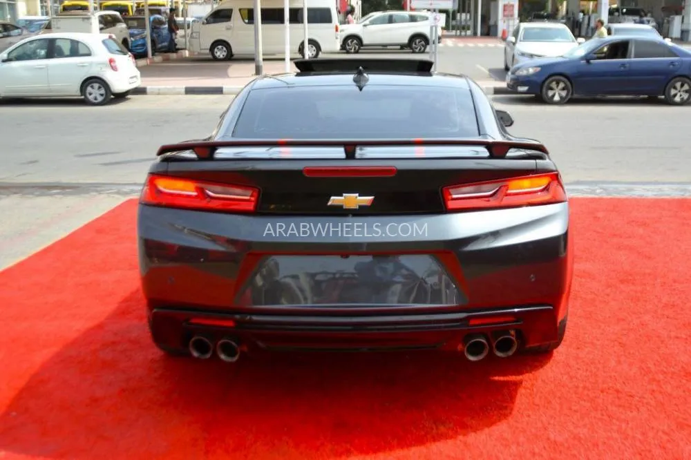 Chevrolet Camaro 2017 for Sale in Sharjah Image-7
