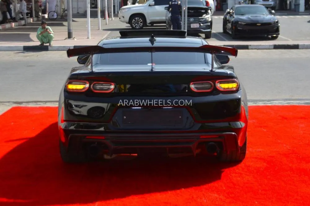 Chevrolet Camaro 2019 for Sale in Sharjah Image-7