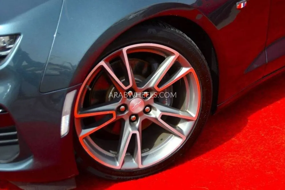 Chevrolet Camaro 2019 for Sale in Sharjah Image-17