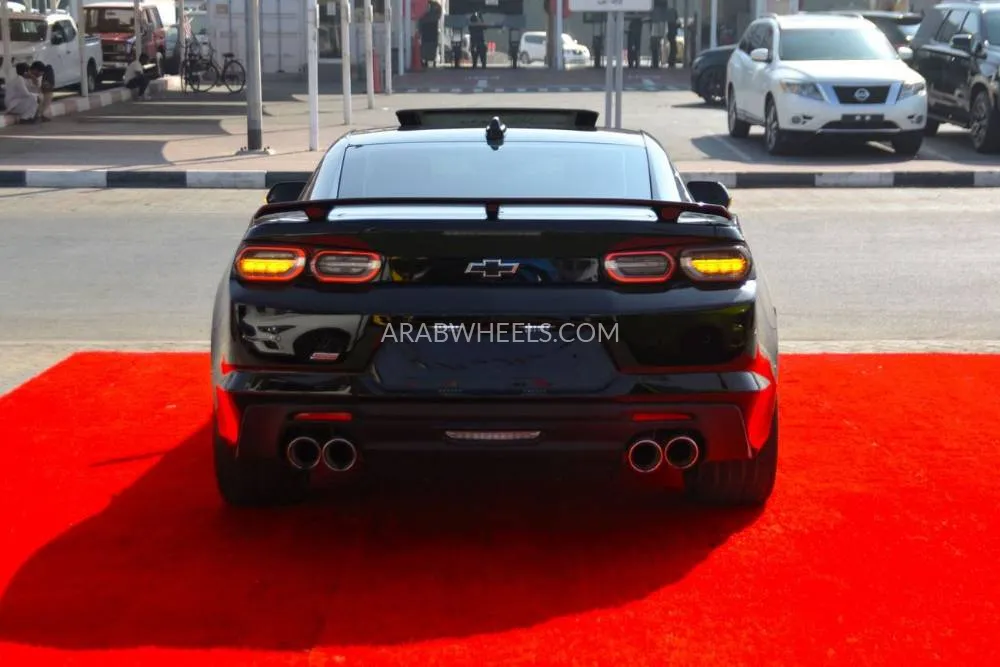 Chevrolet Camaro 2021 for Sale in Sharjah Image-9