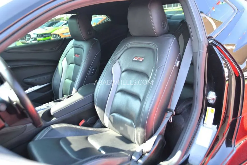 Chevrolet Camaro 2021 for Sale in Sharjah Image-15