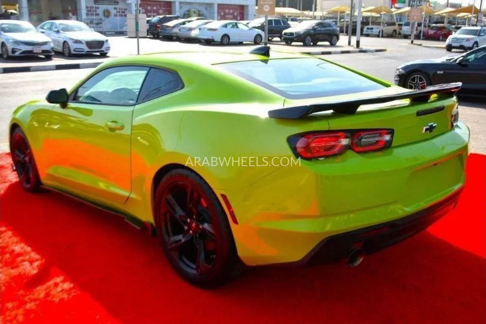 Chevrolet Camaro 2022 for Sale in Sharjah Image-4