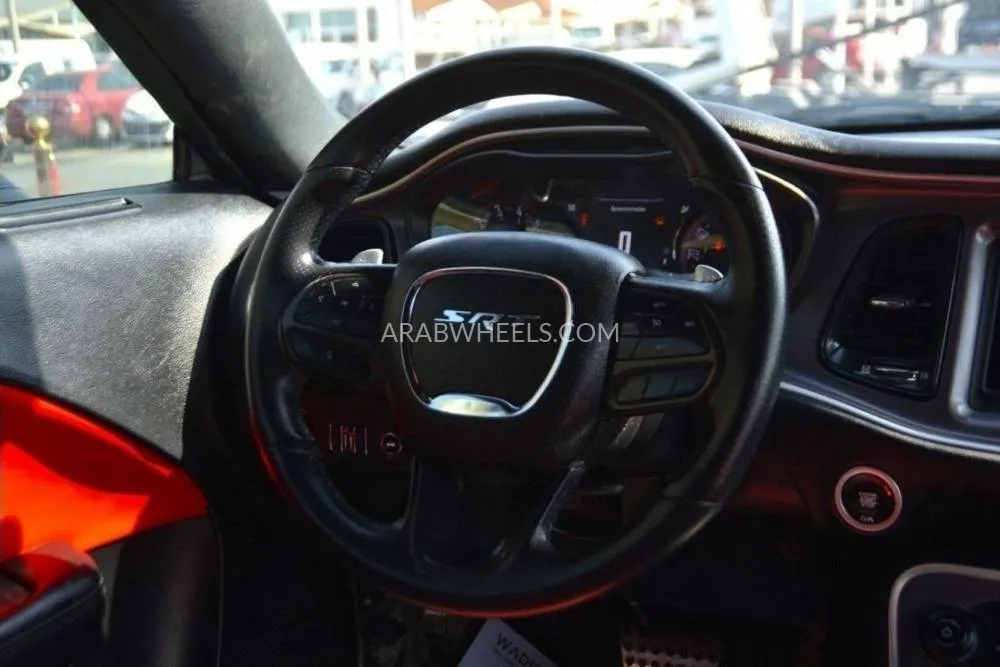 Dodge Challenger 2020 for Sale in Sharjah Image-9