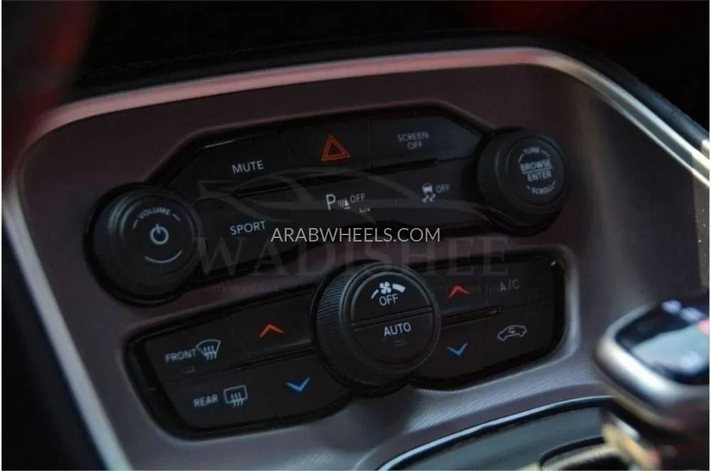 Dodge Challenger 2022 for Sale in Sharjah Image-18