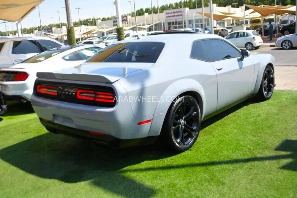 Dodge Challenger 2022 for Sale in Sharjah Image-4