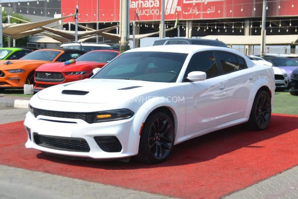 Dodge Charger 2020 for Sale in Sharjah Image-3