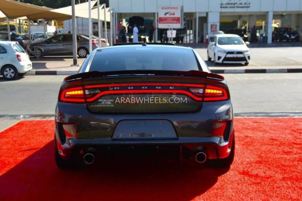 Dodge Charger 2021 for Sale in Sharjah Image-5