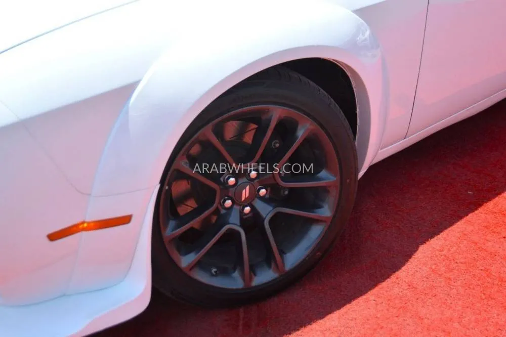 Dodge Charger 2020 for Sale in Sharjah Image-19