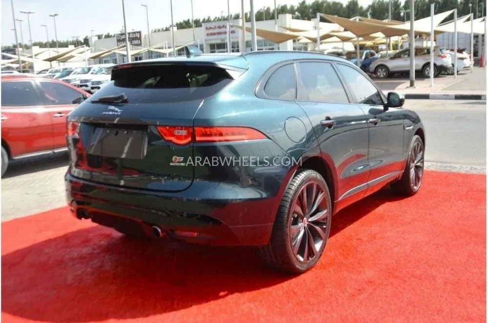 Jaguar F Pace 2018 for Sale in Sharjah Image-6