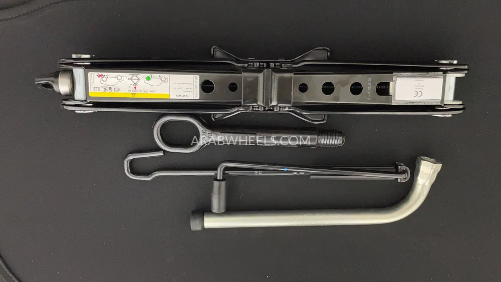 Volkswagen Teramont 2023 for Sale in Dubai Image-32