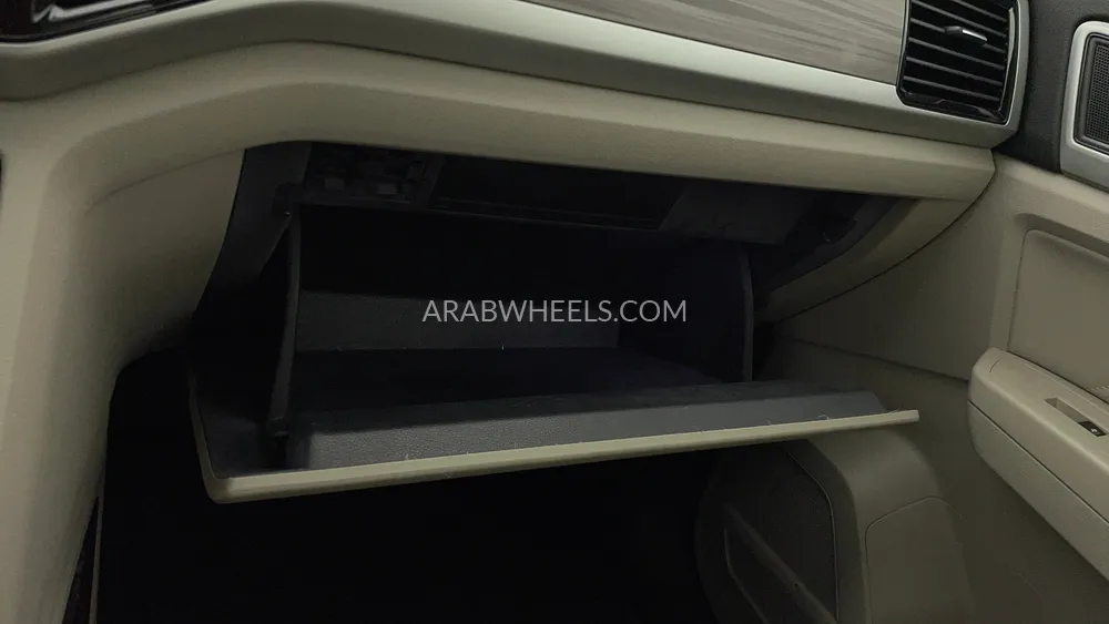 Volkswagen Teramont 2023 for Sale in Dubai Image-33
