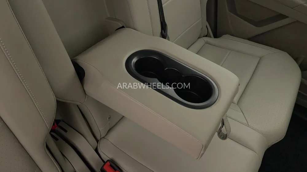Volkswagen Teramont 2023 for Sale in Dubai Image-41