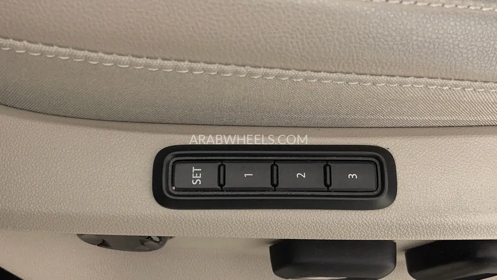 Volkswagen Teramont 2023 for Sale in Dubai Image-45