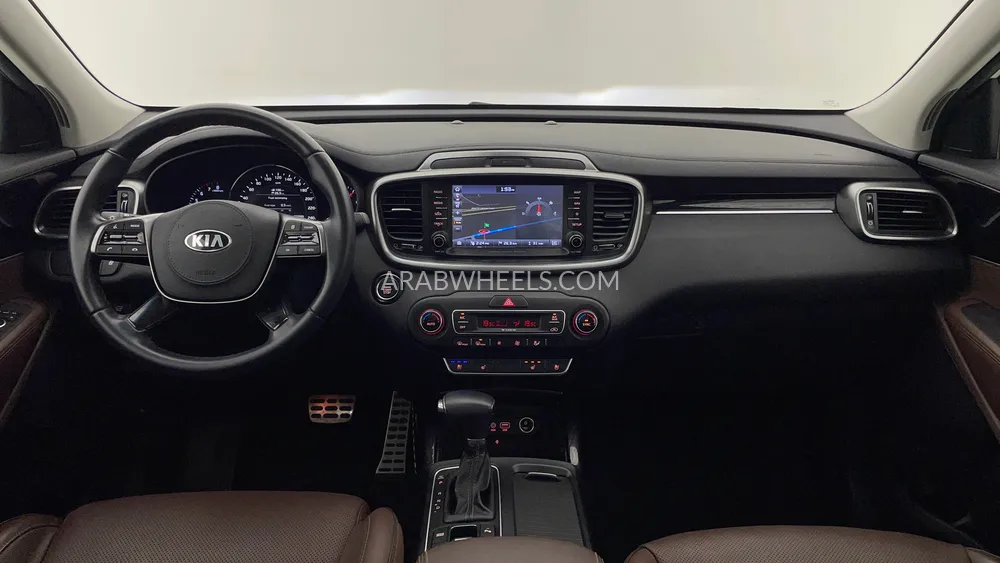 Kia Sorento 2019 for Sale in Dubai Image-12