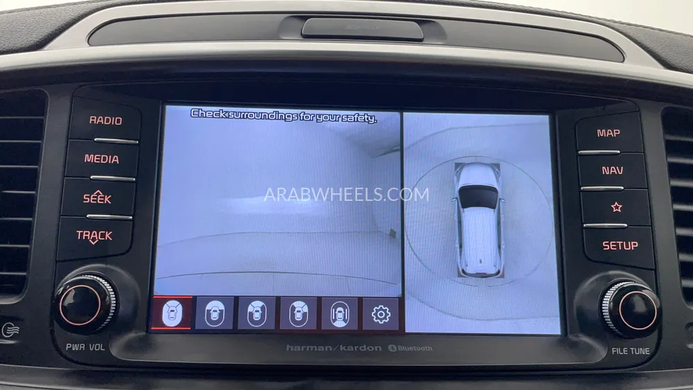 Kia Sorento 2019 for Sale in Dubai Image-17