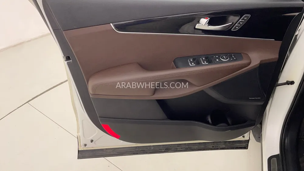 Kia Sorento 2019 for Sale in Dubai Image-21