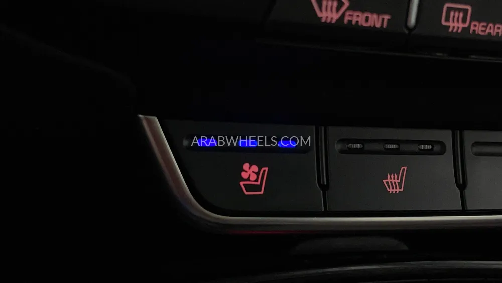 Kia Sorento 2019 for Sale in Dubai Image-56