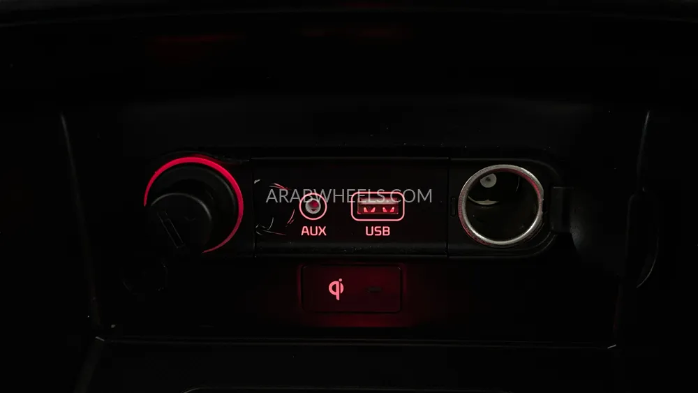 Kia Sorento 2019 for Sale in Dubai Image-59