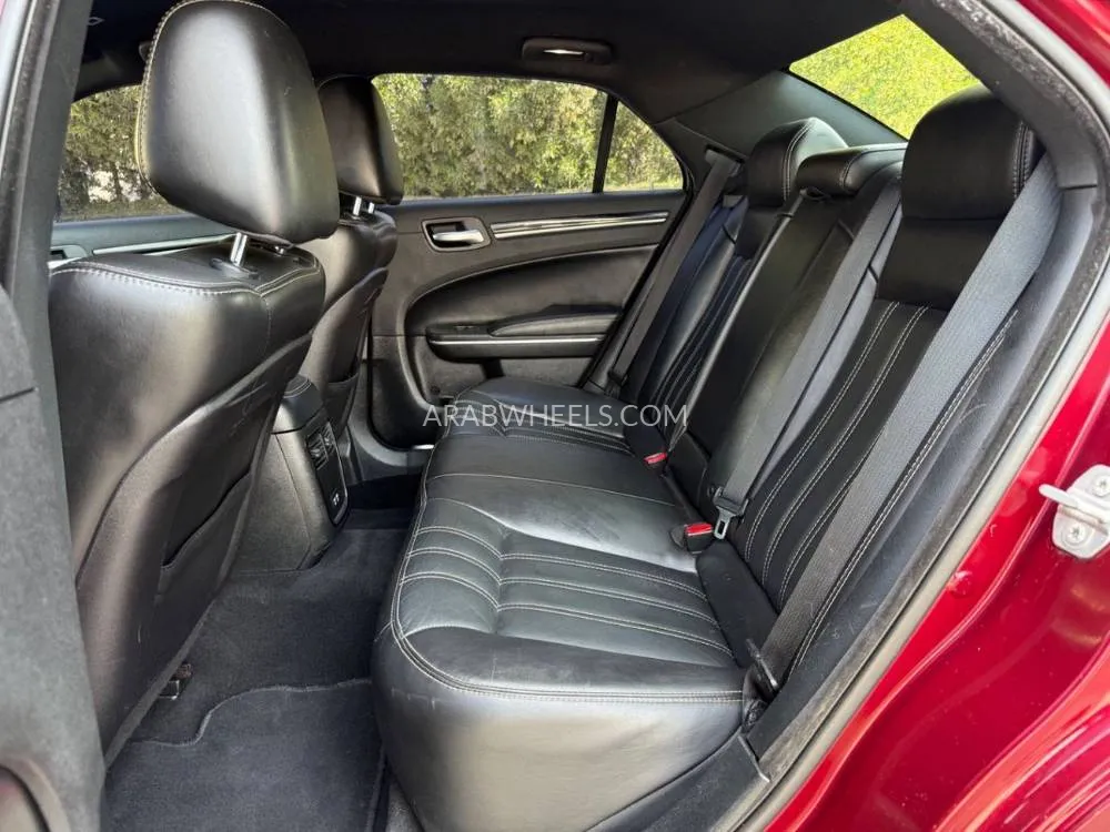 كرايسلر 300 2019 for Sale in الشارقة Image-20