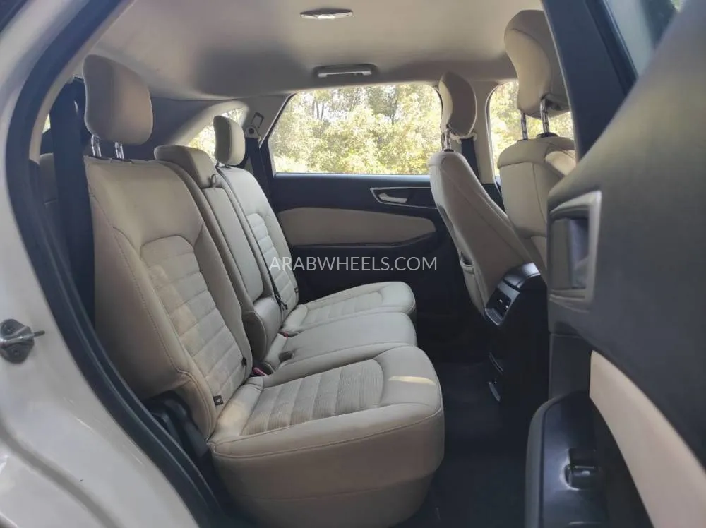 Ford Edge 2017 for Sale in Sharjah Image-13