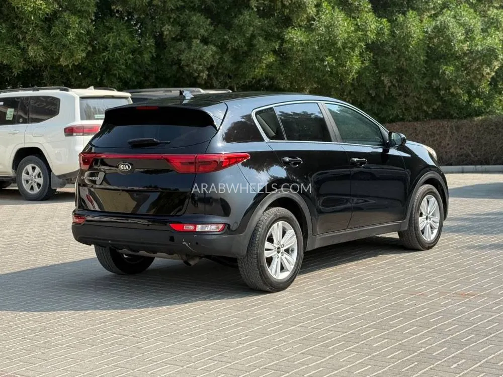 Kia Sportage 2017 for Sale in Sharjah Image-5