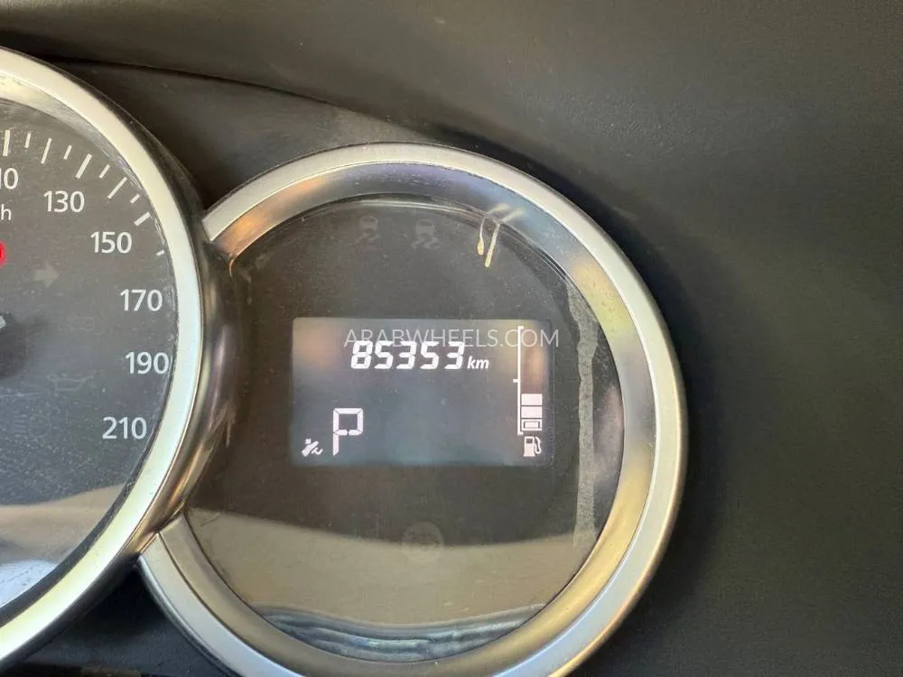 Renault Symbol 2020 for Sale in Sharjah Image-8