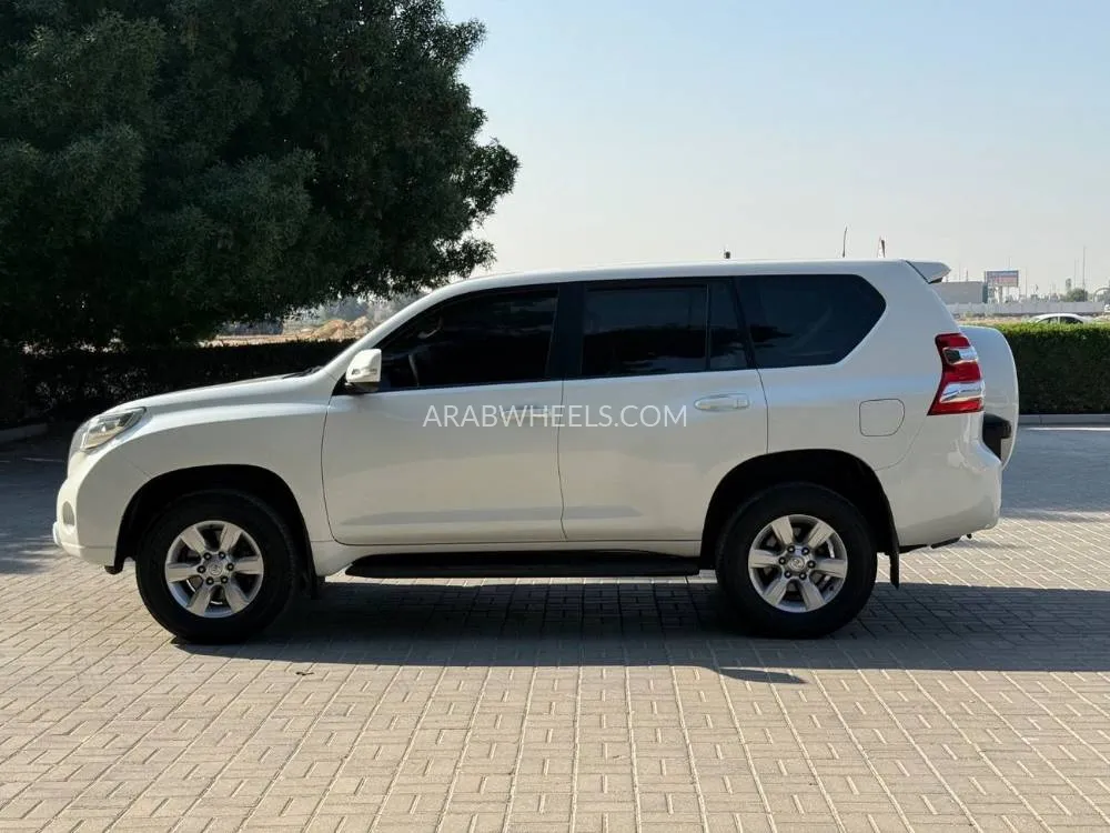 Toyota Land Cruiser Prado 2016 for Sale in Sharjah Image-4