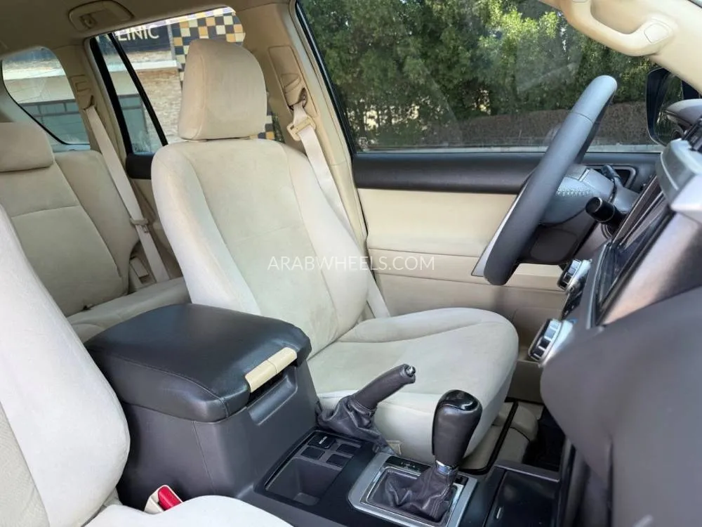 Toyota Land Cruiser Prado 2016 for Sale in Sharjah Image-18