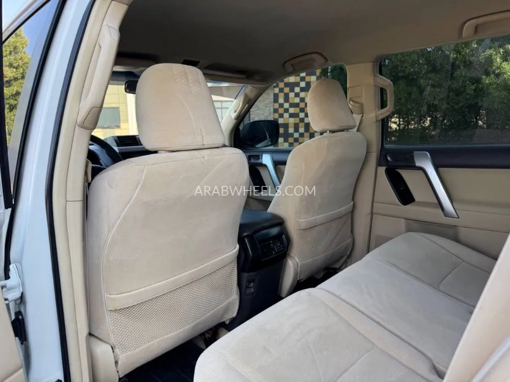 Toyota Land Cruiser Prado 2016 for Sale in Sharjah Image-20