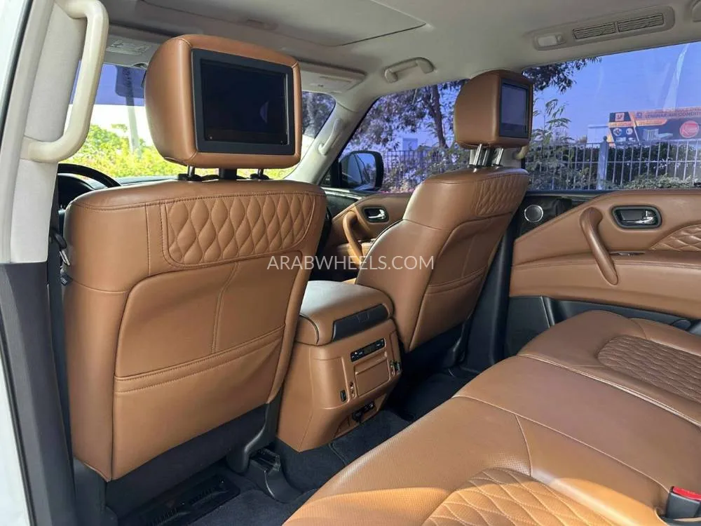 Infiniti QX80 2020 for Sale in Dubai Image-11
