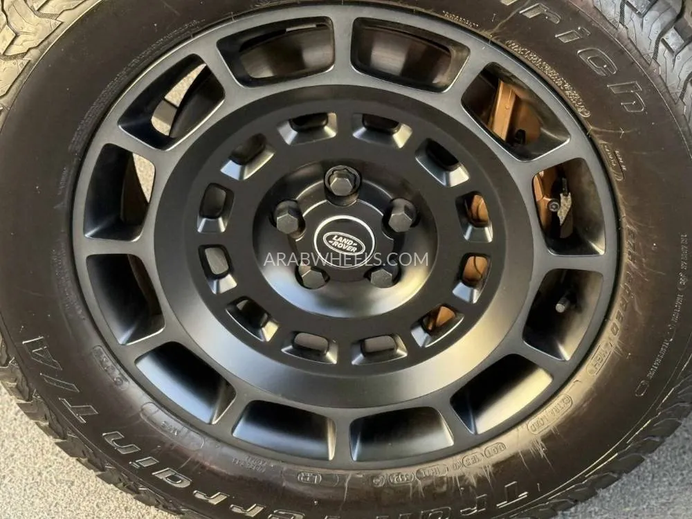 Land Rover Defender 2025 for Sale in Dubai Image-19